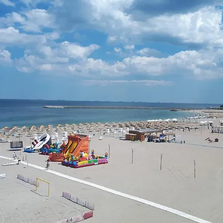 Sirius Mamaia *